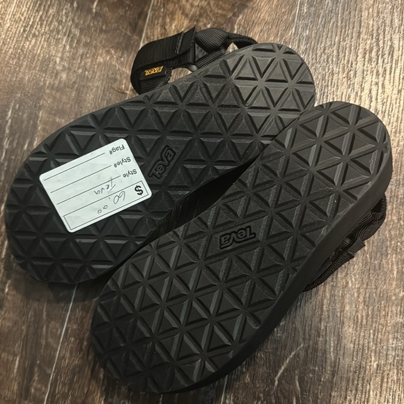 Teva Women's Black Sandals - Picture 3 of 5